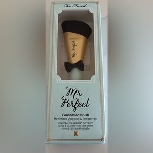 TOO FACED Foundation Brush - Mr. Perfect - Blue Discontinued NEW IN BOX  NEW